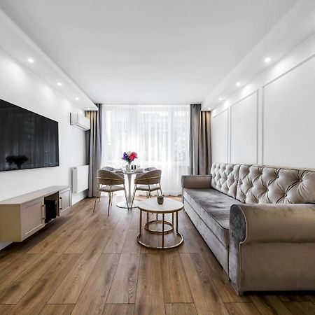 Warsaw Centrum Apartment - Workspace, Balcony - By Rentujemy Buitenkant foto