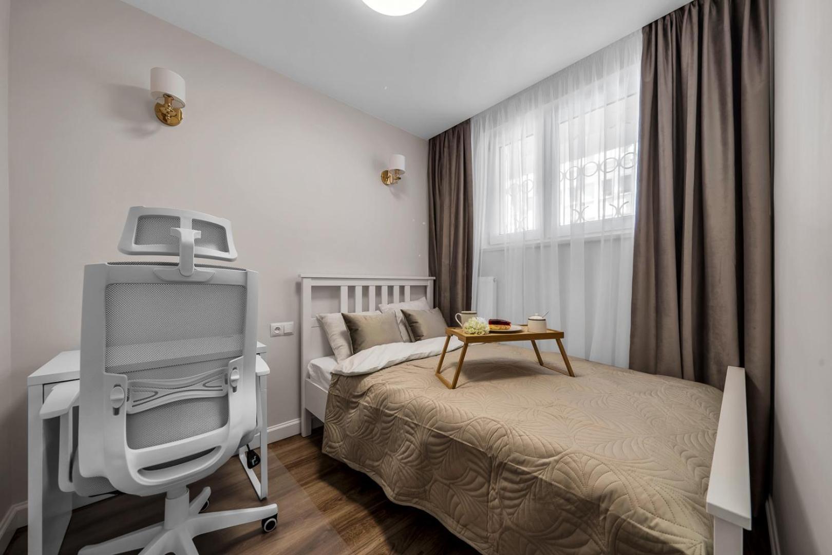 Warsaw Centrum Apartment - Workspace, Balcony - By Rentujemy Buitenkant foto